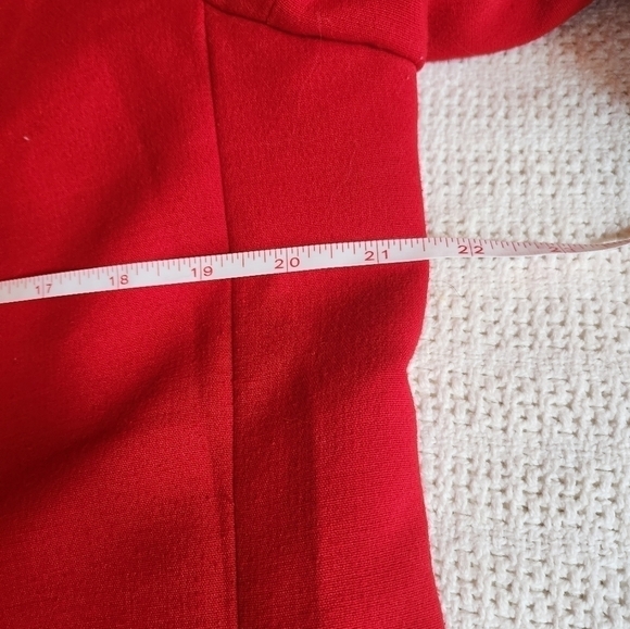 Tahari Arthur S. Levine Red Lined Sz. 14 Jacket with Pockets - Picture 9 of 10